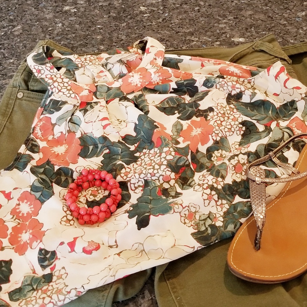 Sleeveless blouse Loft